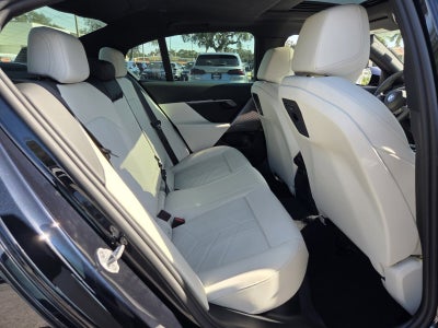 2026 BMW 5 Series 530i