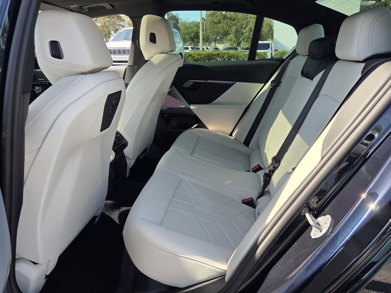 2026 BMW 5 Series 530i