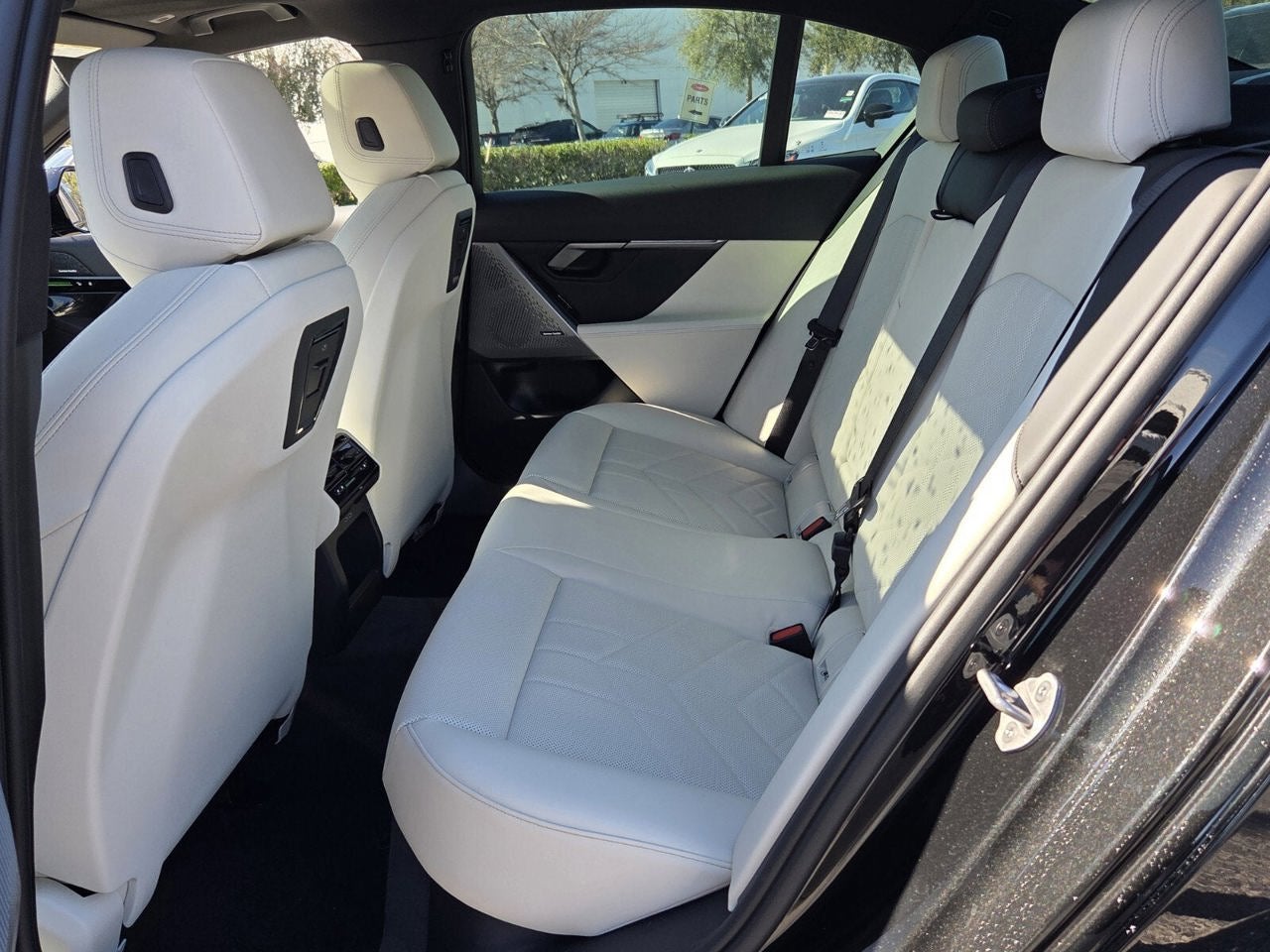 2026 BMW 5 Series 530i