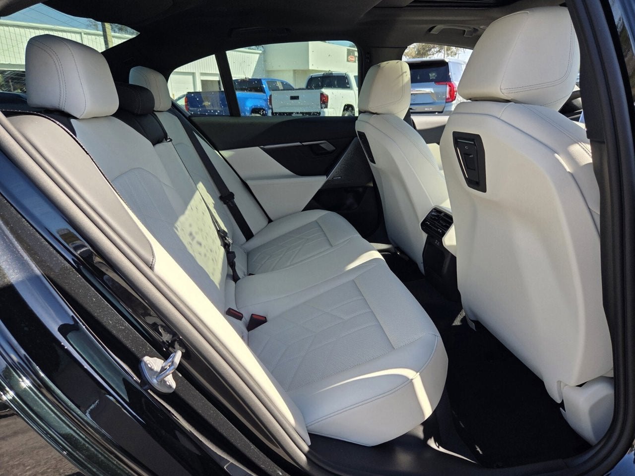 2026 BMW 5 Series 530i