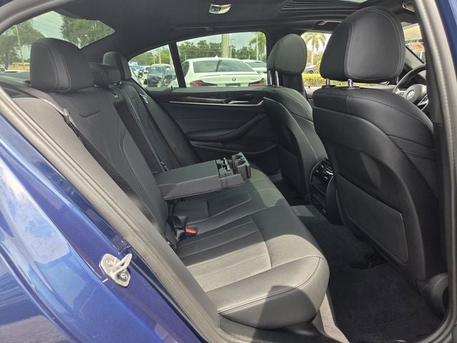 2022 BMW 5 Series 530i