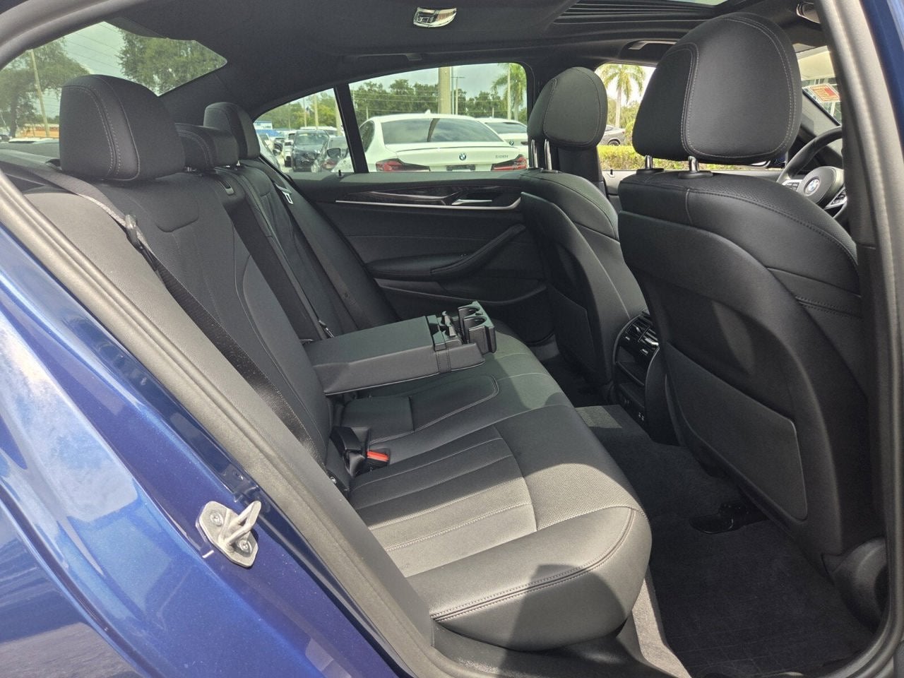 2022 BMW 5 Series 530i