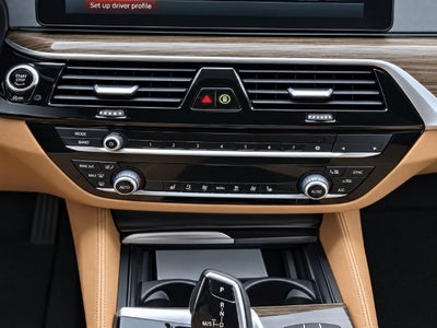 2023 BMW 5 Series 530i