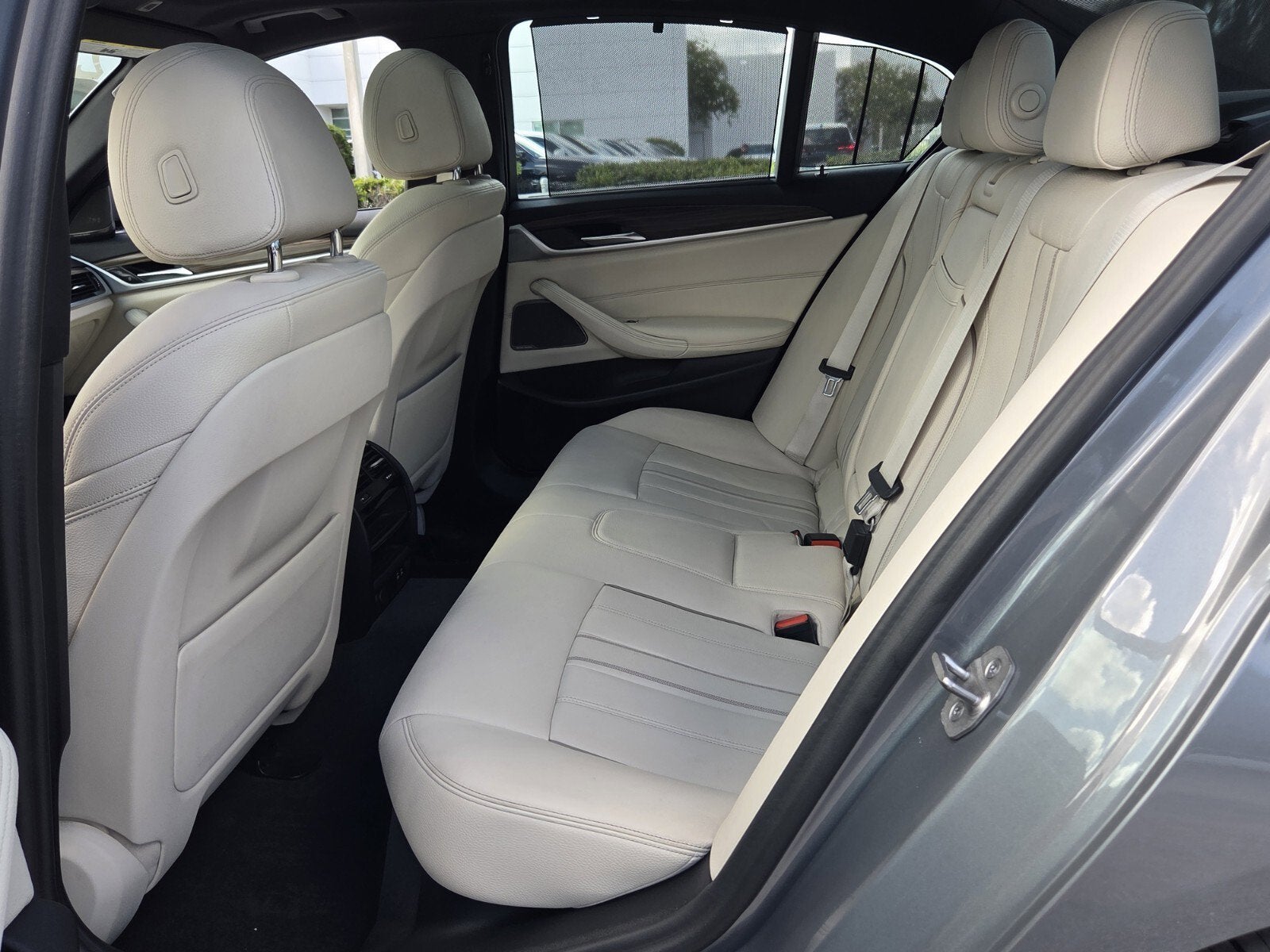 2023 BMW 5 Series 530i