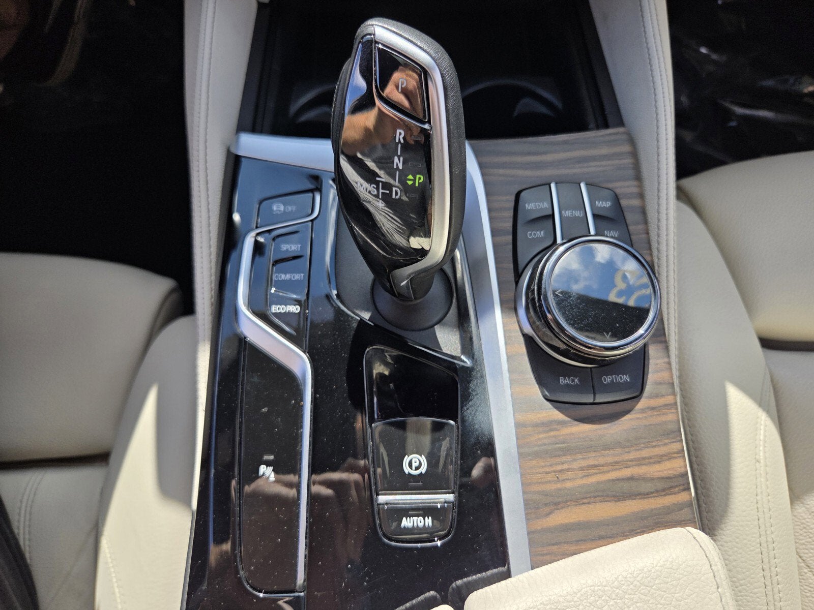 2023 BMW 5 Series 530i