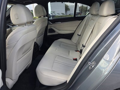 2023 BMW 5 Series 530i
