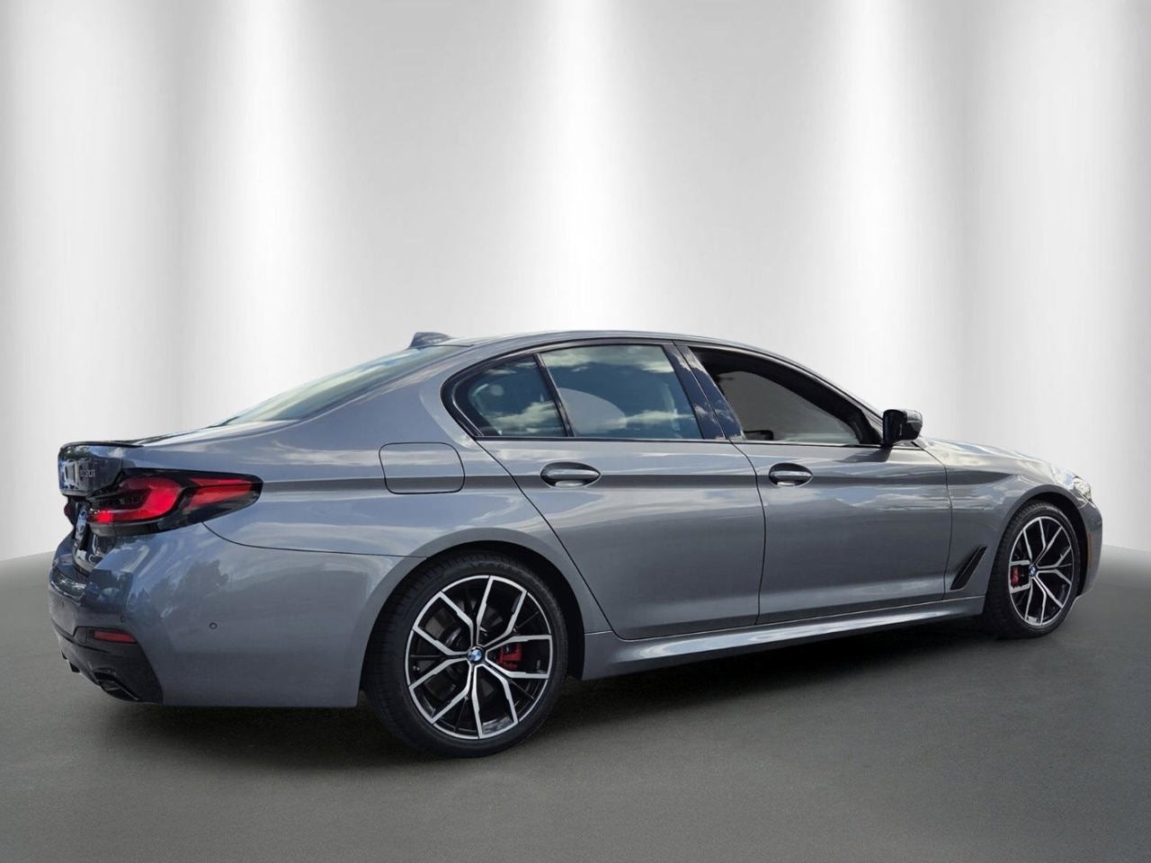 2023 BMW 5 Series 530i
