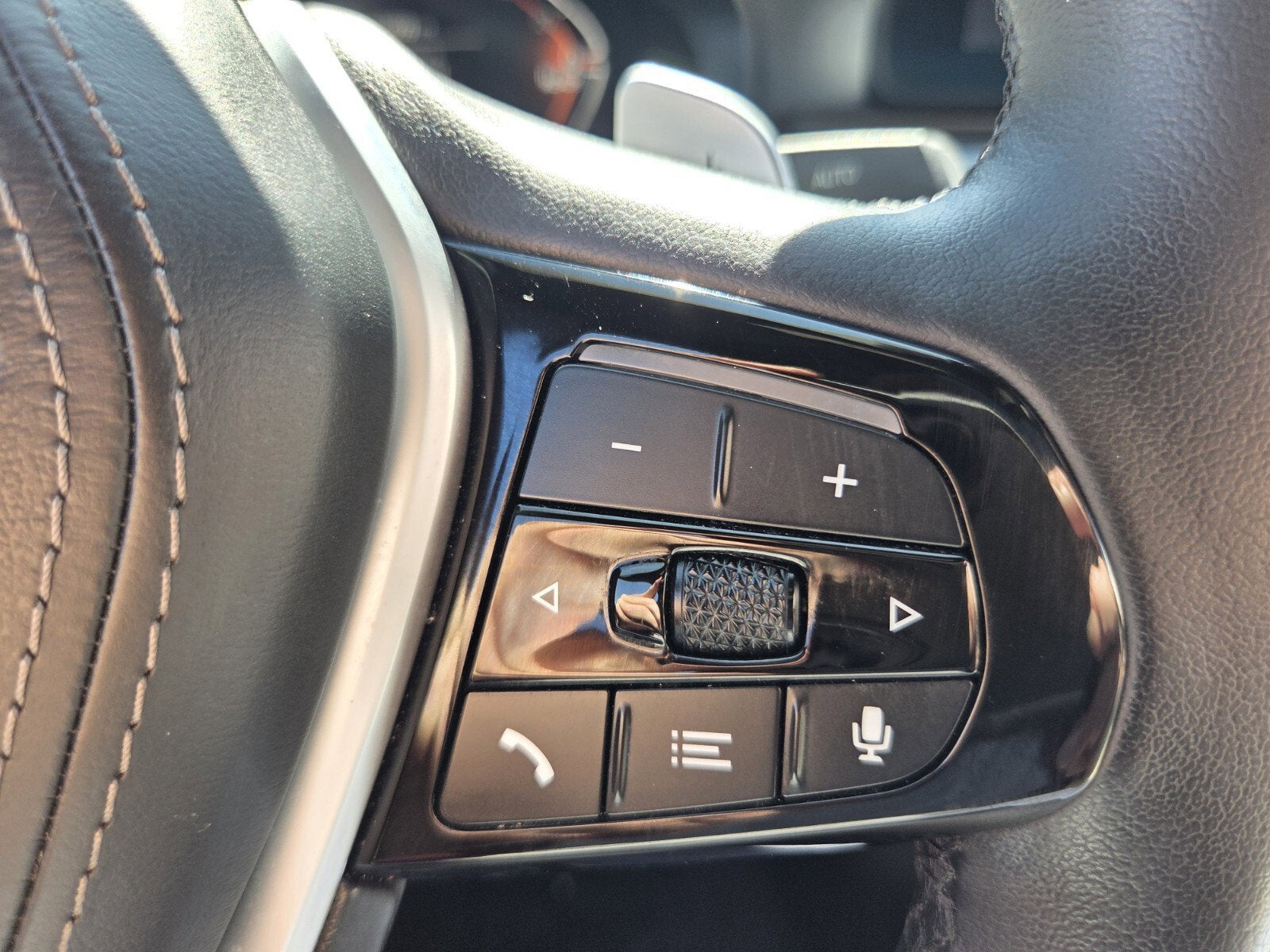 2021 BMW 5 Series 540i