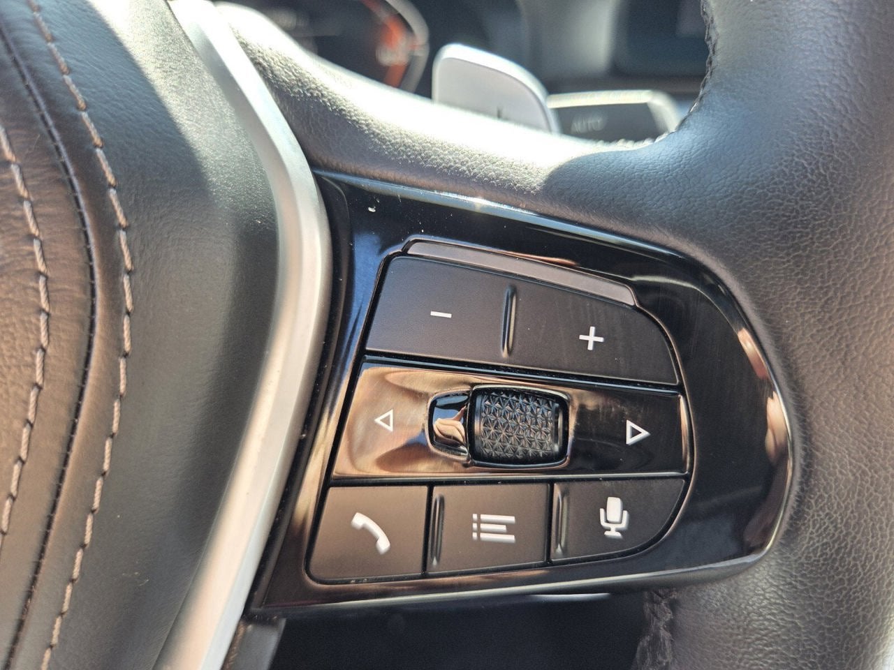 2021 BMW 5 Series 540i