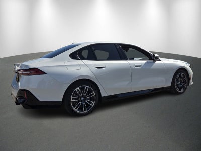 2026 BMW 5 Series 530i xDrive