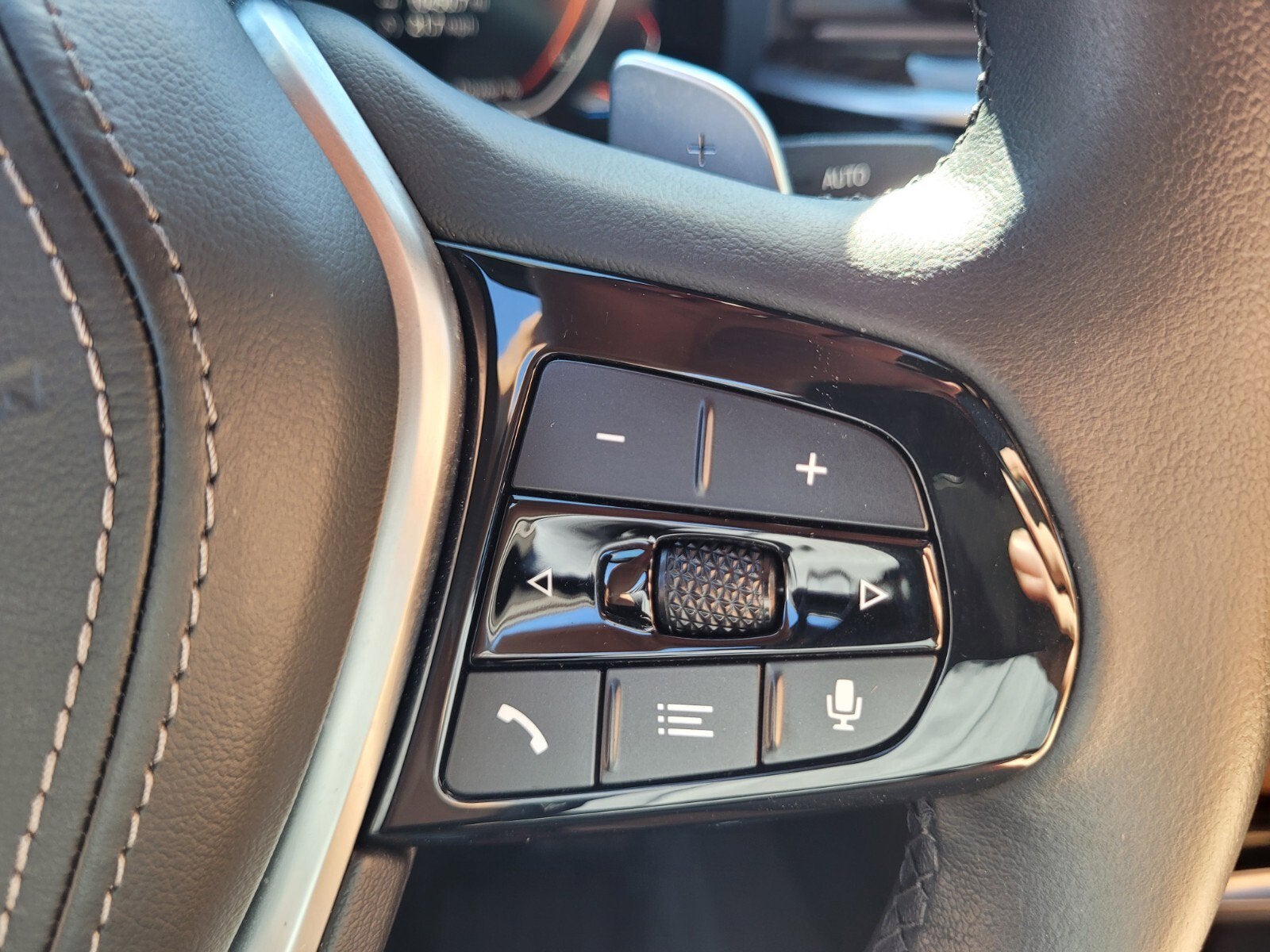 2023 BMW 5 Series 540i xDrive