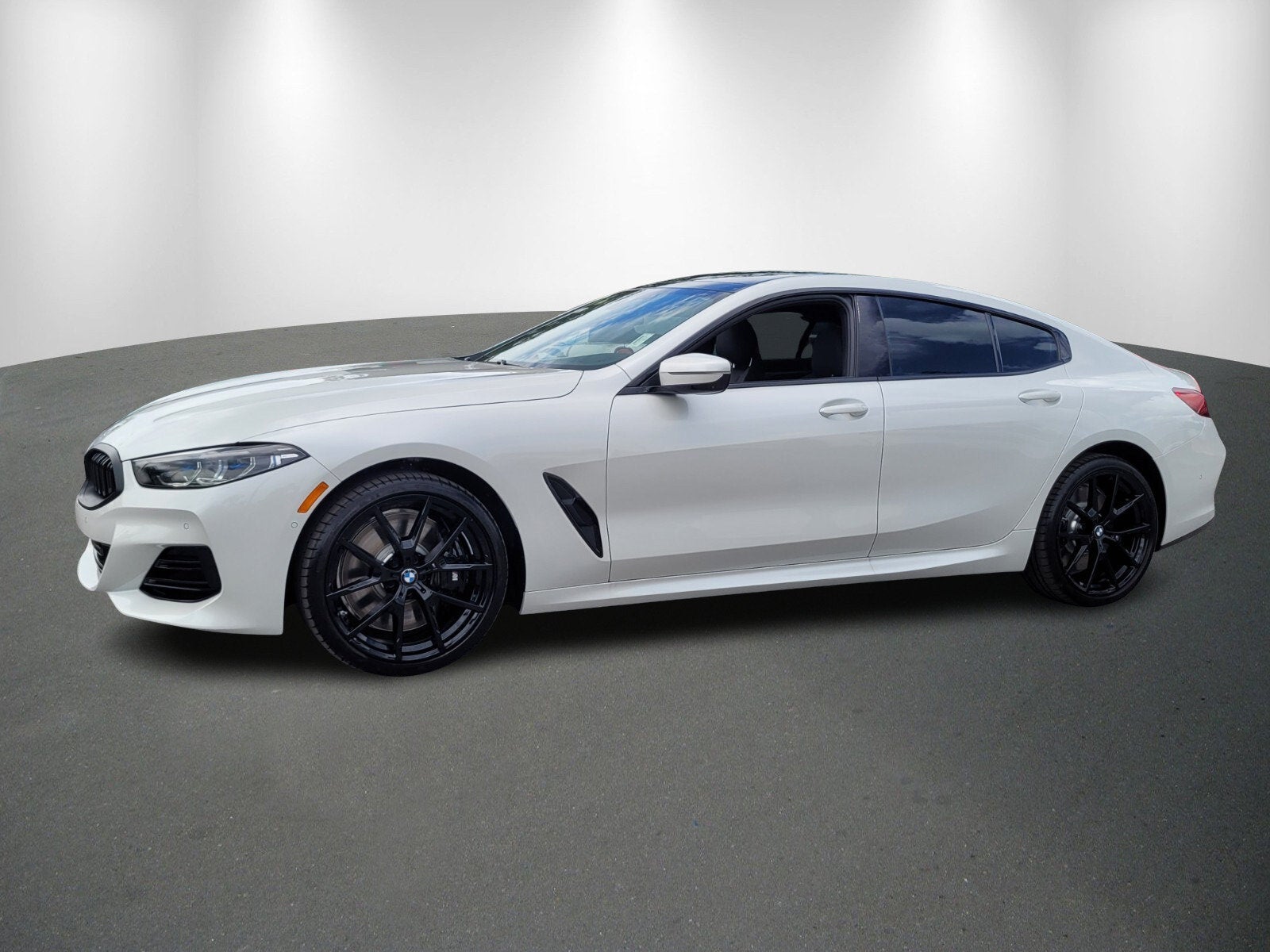 2026 BMW 8 Series 840i
