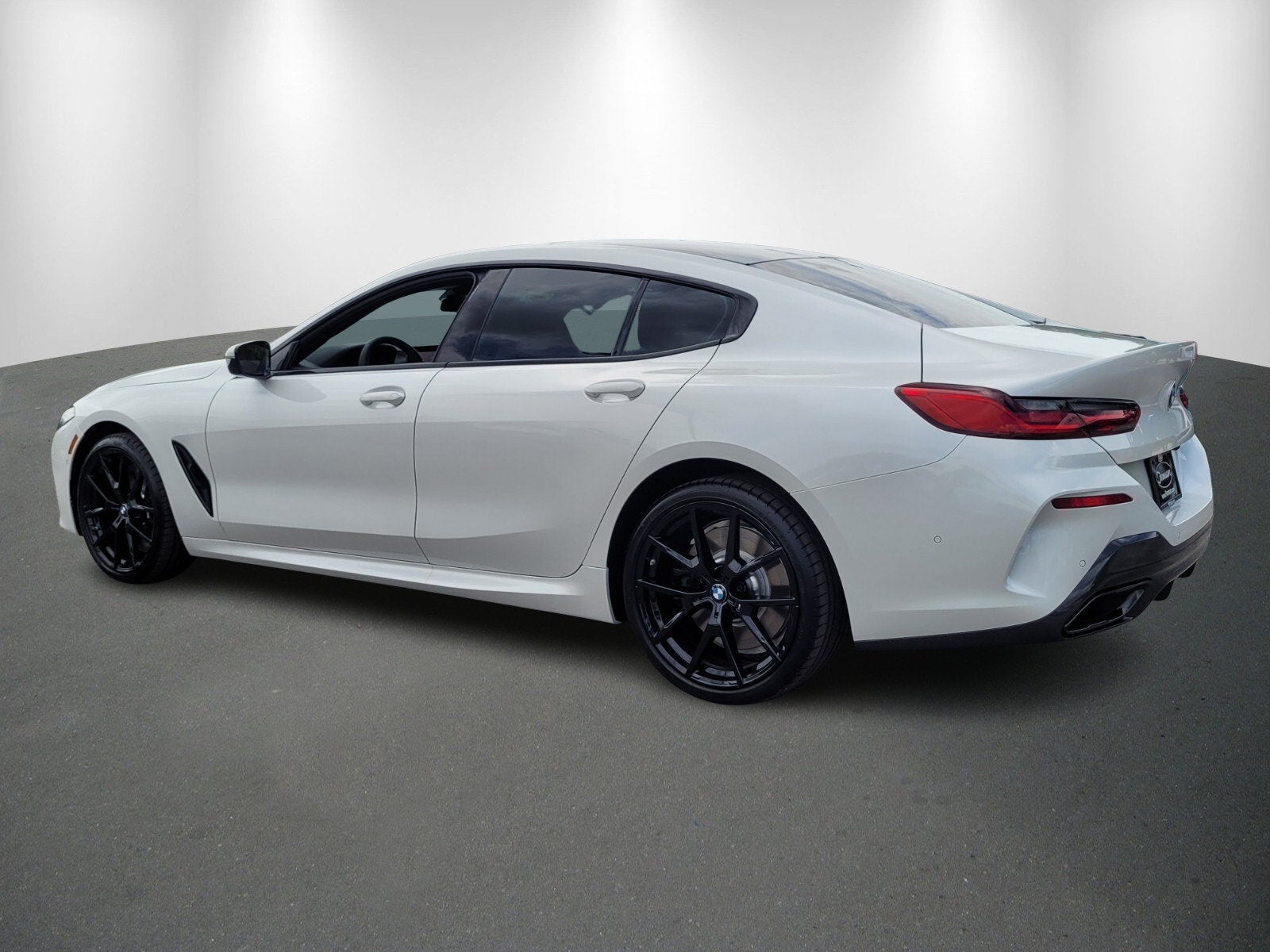 2026 BMW 8 Series 840i