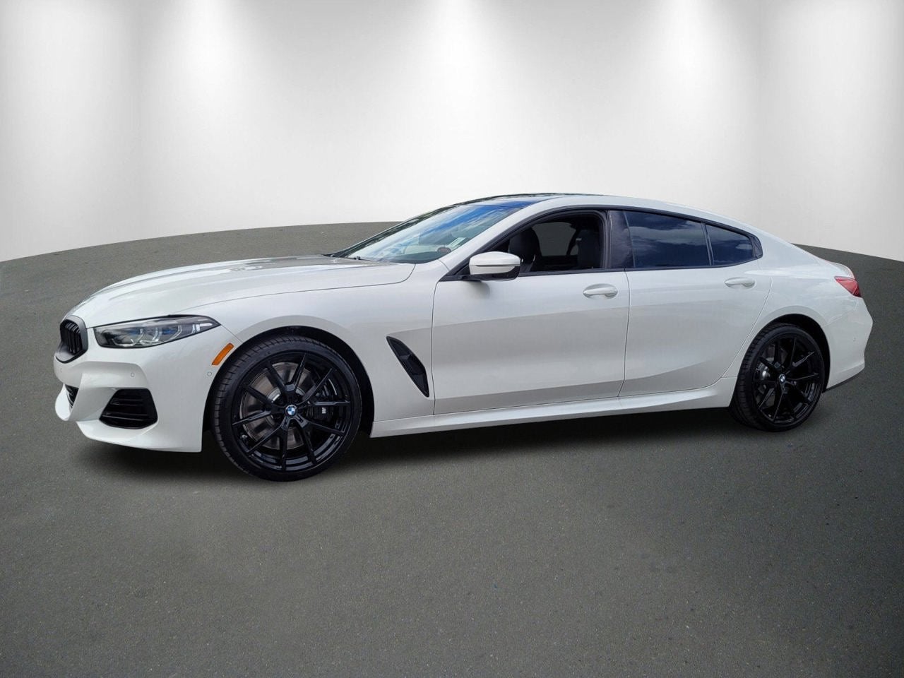 2026 BMW 8 Series 840i