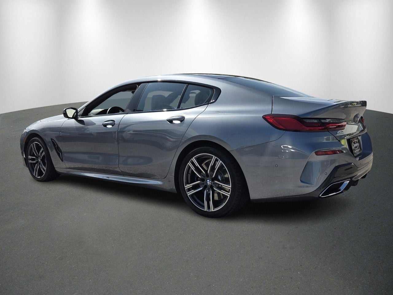 2022 BMW 8 Series 840i