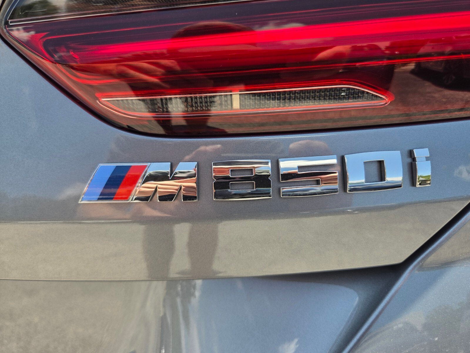 2026 BMW 8 Series M850i