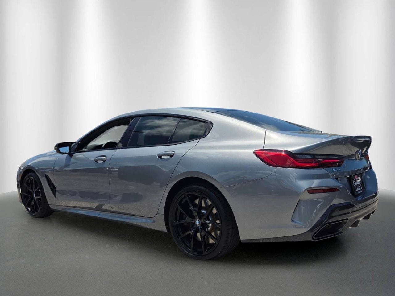2026 BMW 8 Series M850i