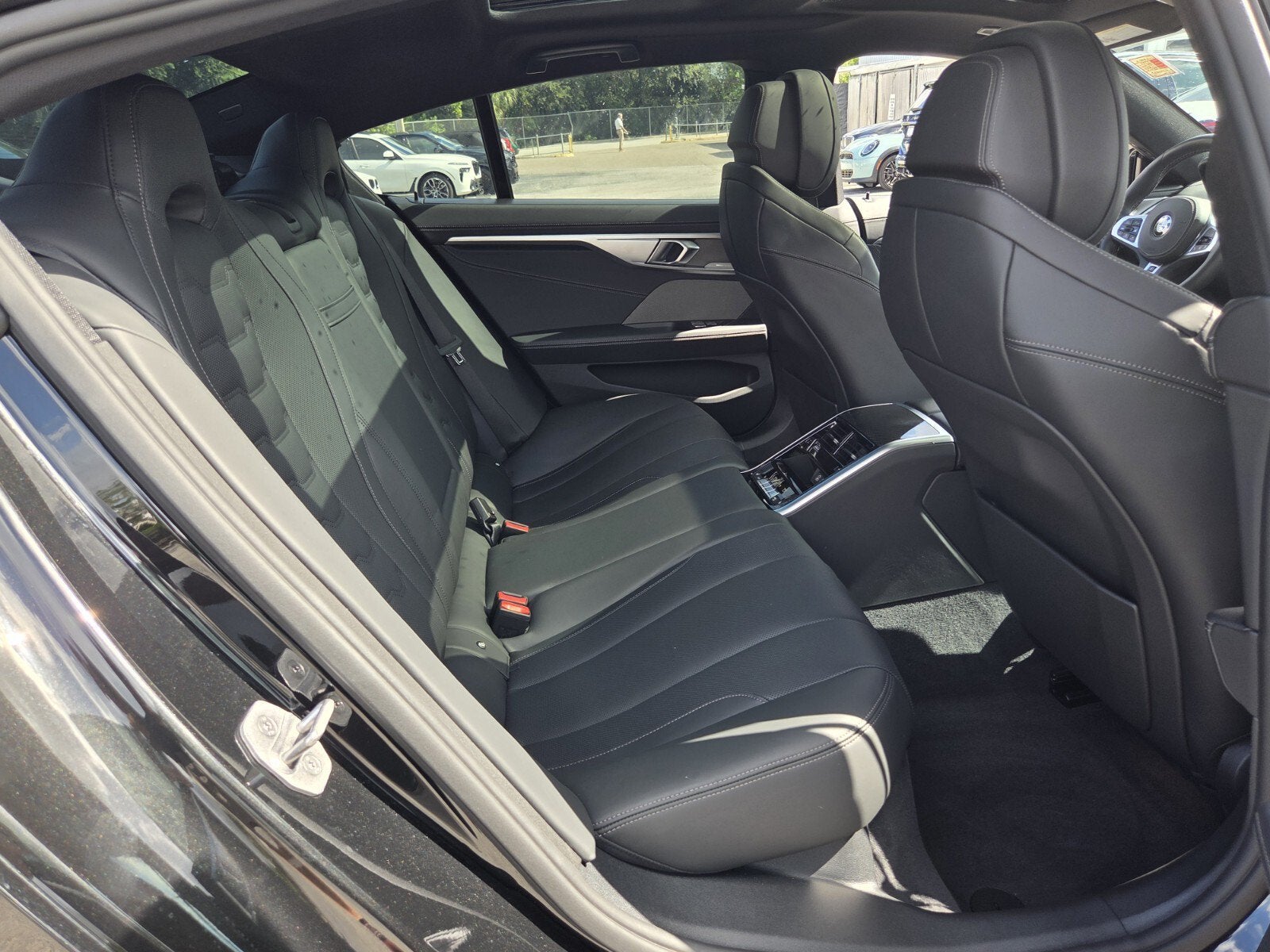 2026 BMW 8 Series M850i