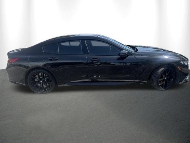 2026 BMW 8 Series M850i