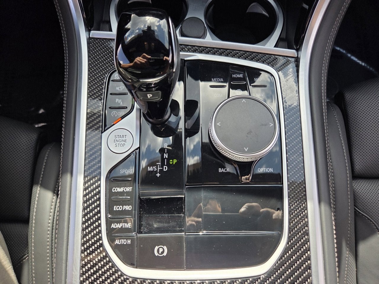 2026 BMW 8 Series M850i