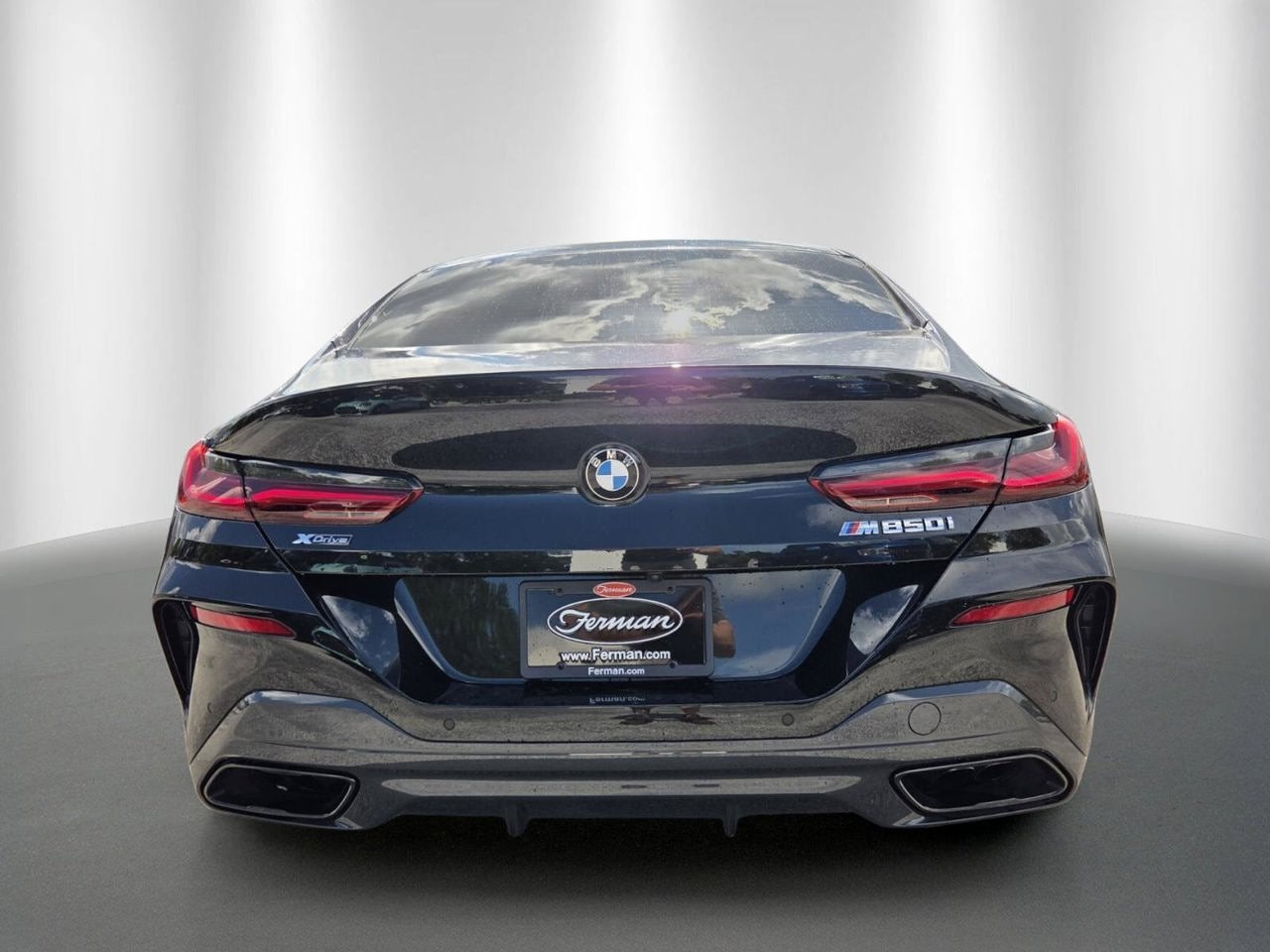 2026 BMW 8 Series M850i