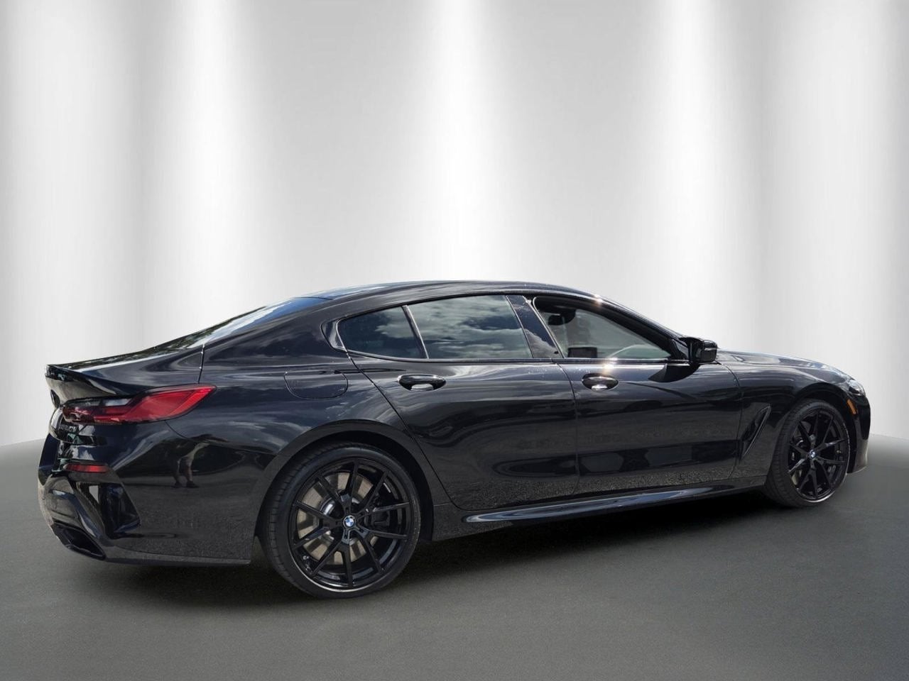 2026 BMW 8 Series M850i
