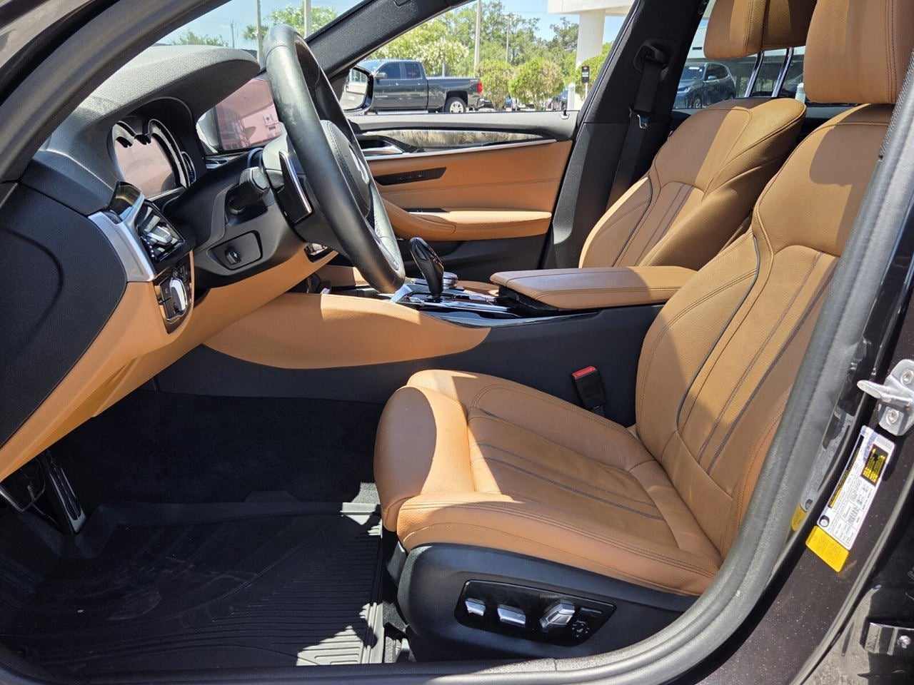 2019 BMW 5 Series 540i