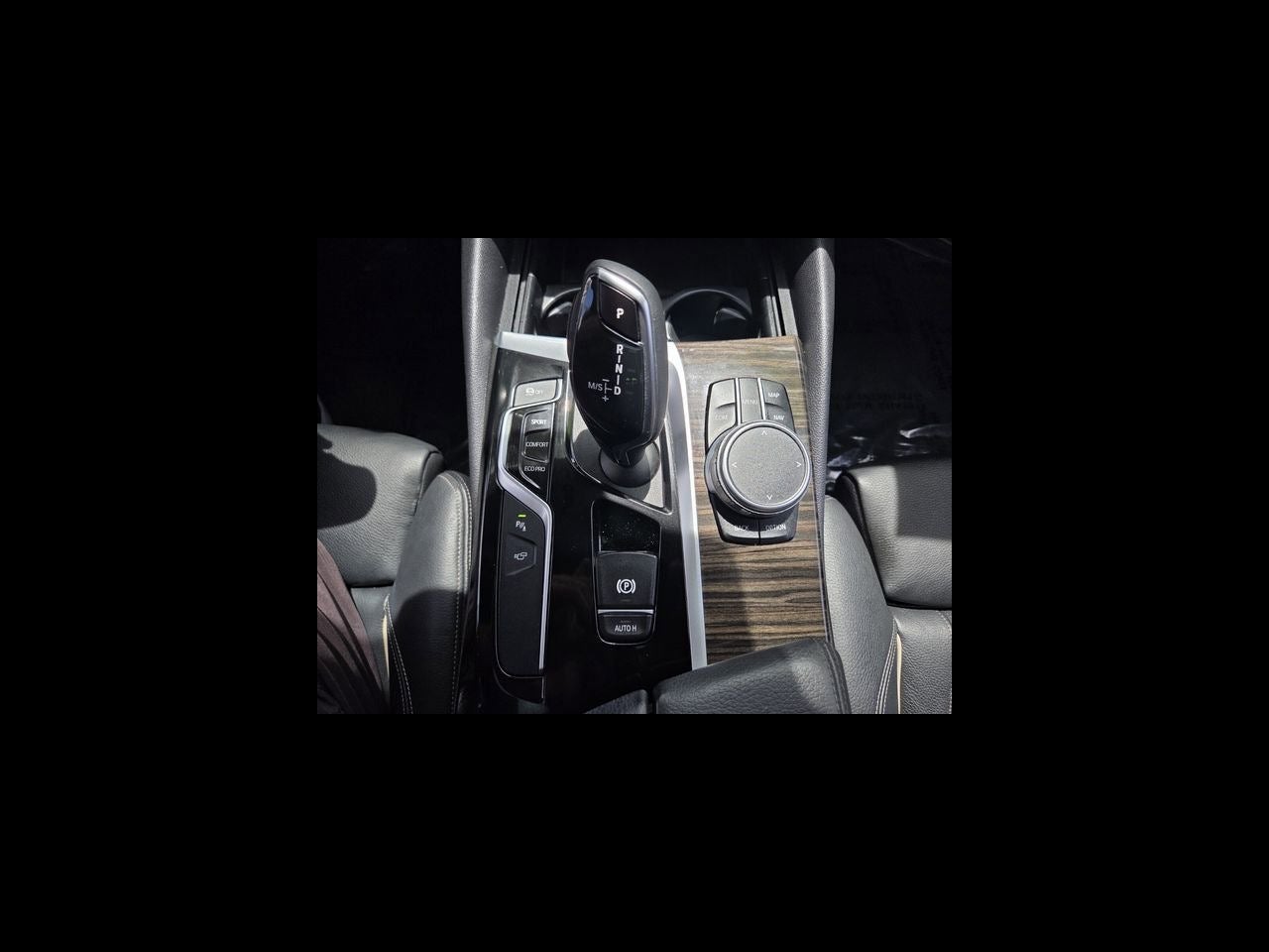 2019 BMW 5 Series 540i