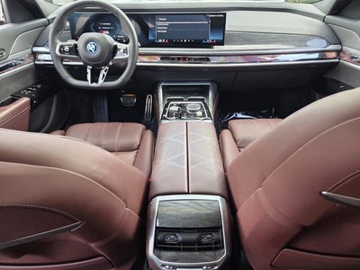 2025 BMW i7 xDrive60