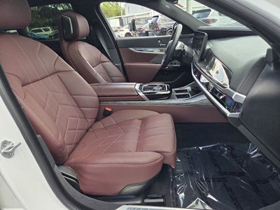 2025 BMW i7 xDrive60