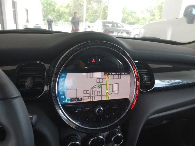 2024 MINI HARDTOP 2 DOOR Signature