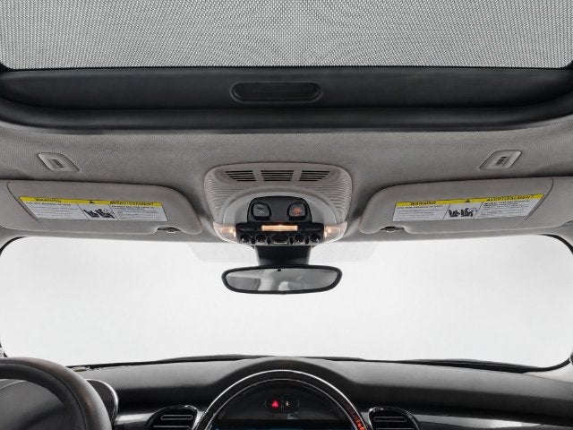 2024 MINI HARDTOP 2 DOOR Signature