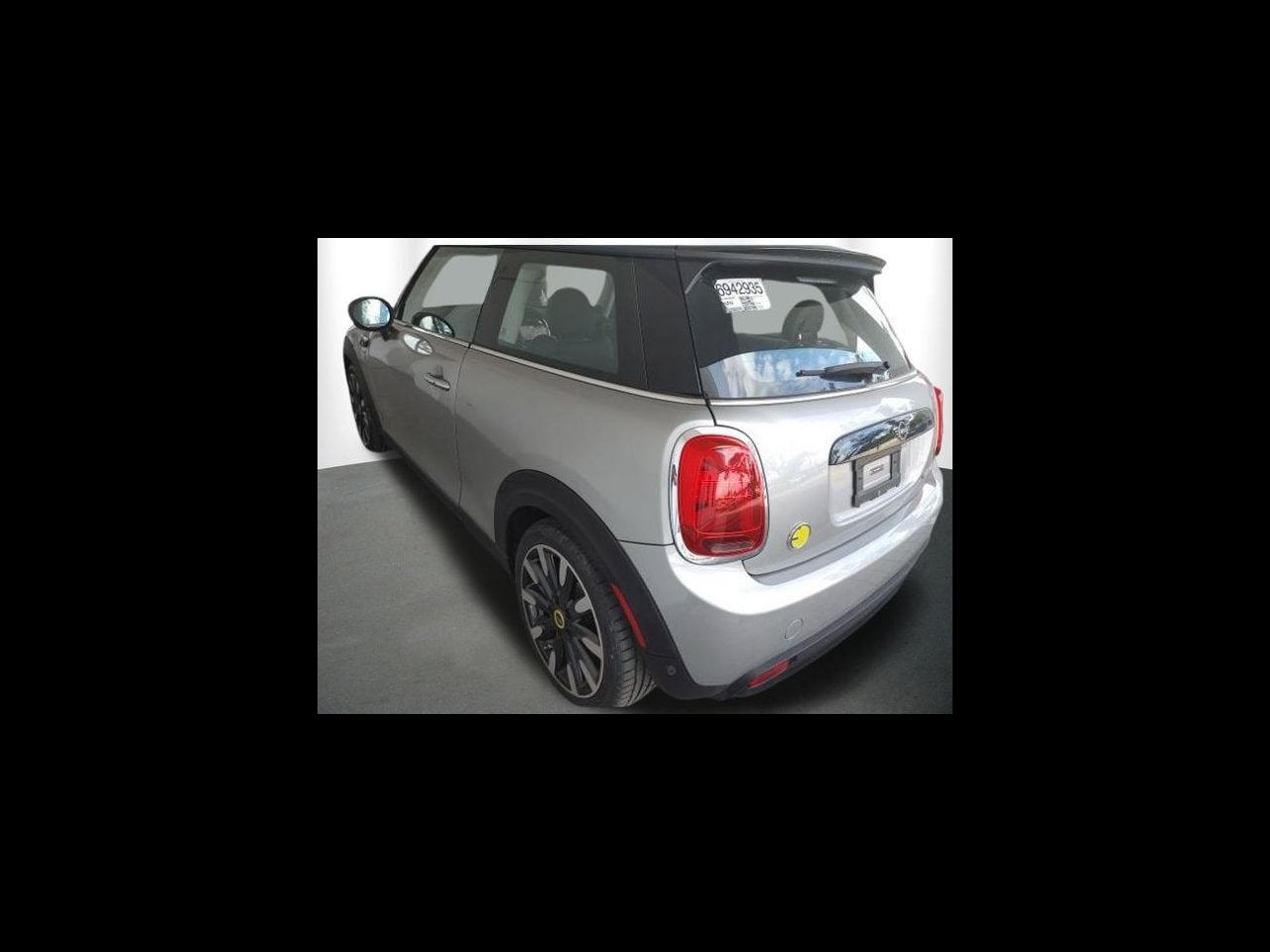 2024 MINI HARDTOP 2 DOOR Signature