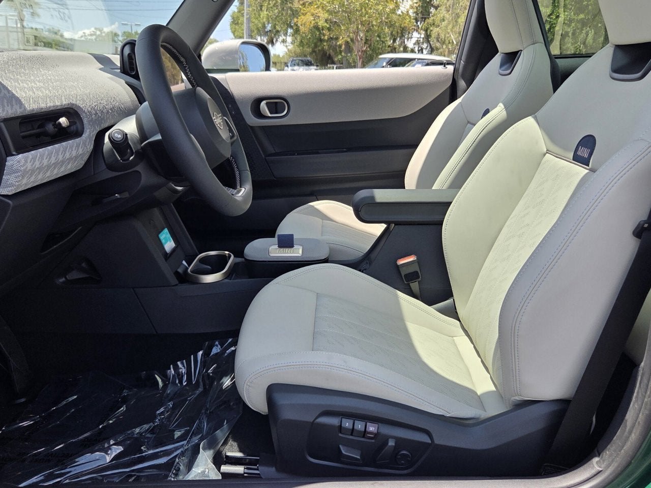 2026 MINI 2 DOOR SIGNATURE PLUS