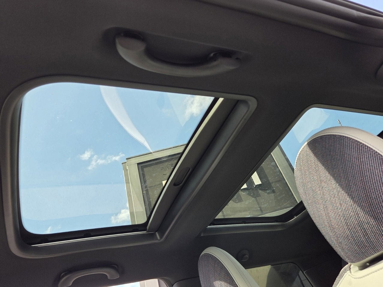 2026 MINI Hardtop 2 Door Cooper Oxford Edition