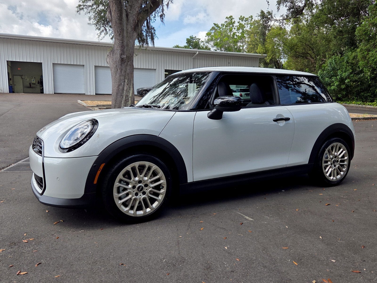 2026 MINI 2 DOOR SIGNATURE PLUS