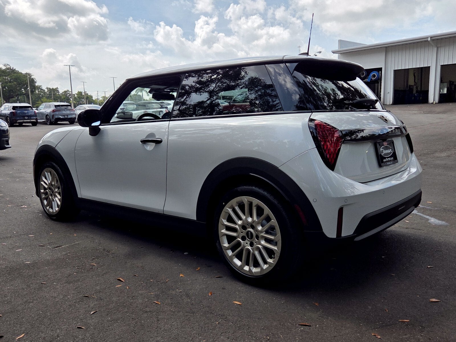 2026 MINI 2 DOOR SIGNATURE PLUS