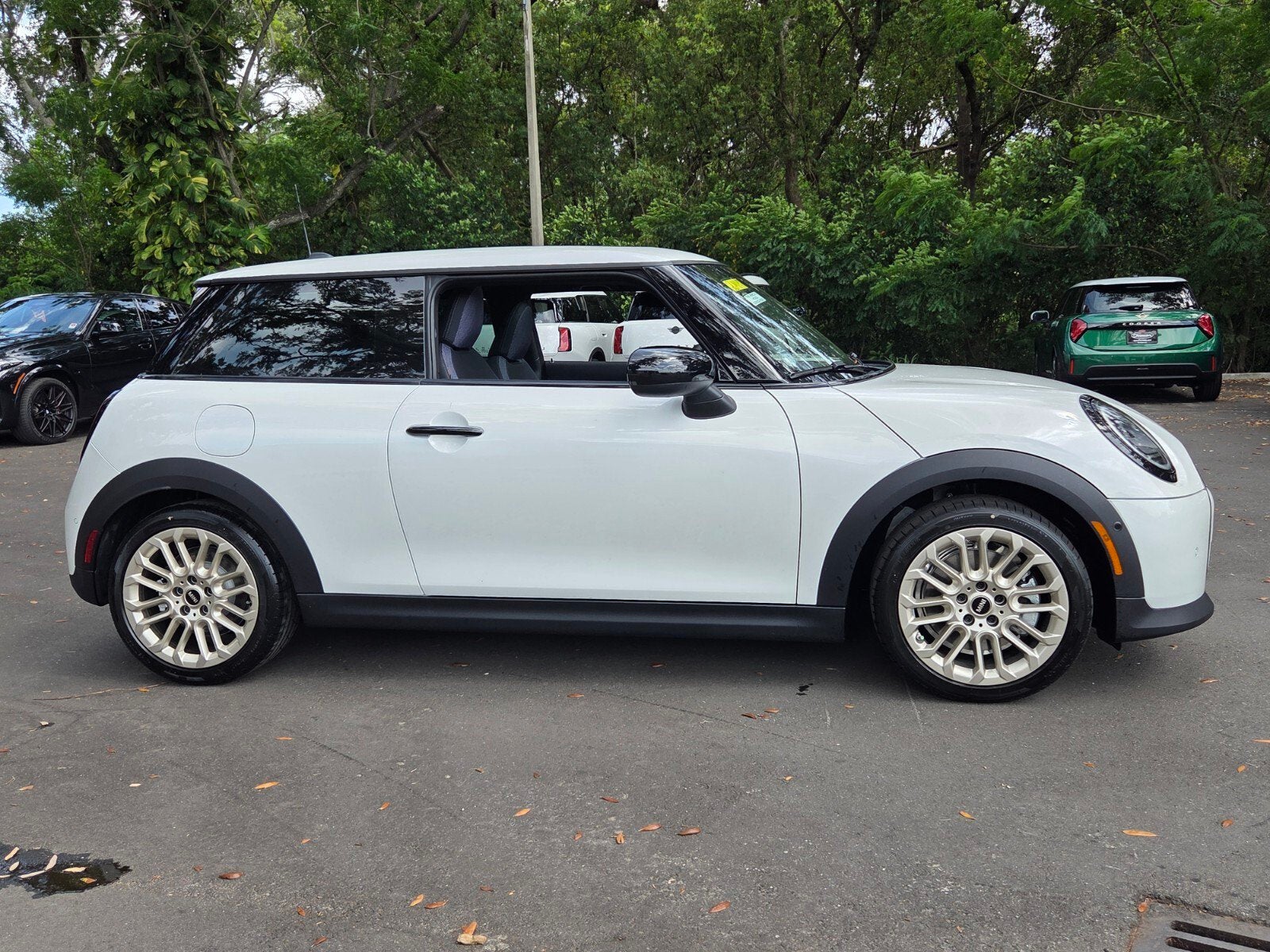 2026 MINI 2 DOOR SIGNATURE PLUS