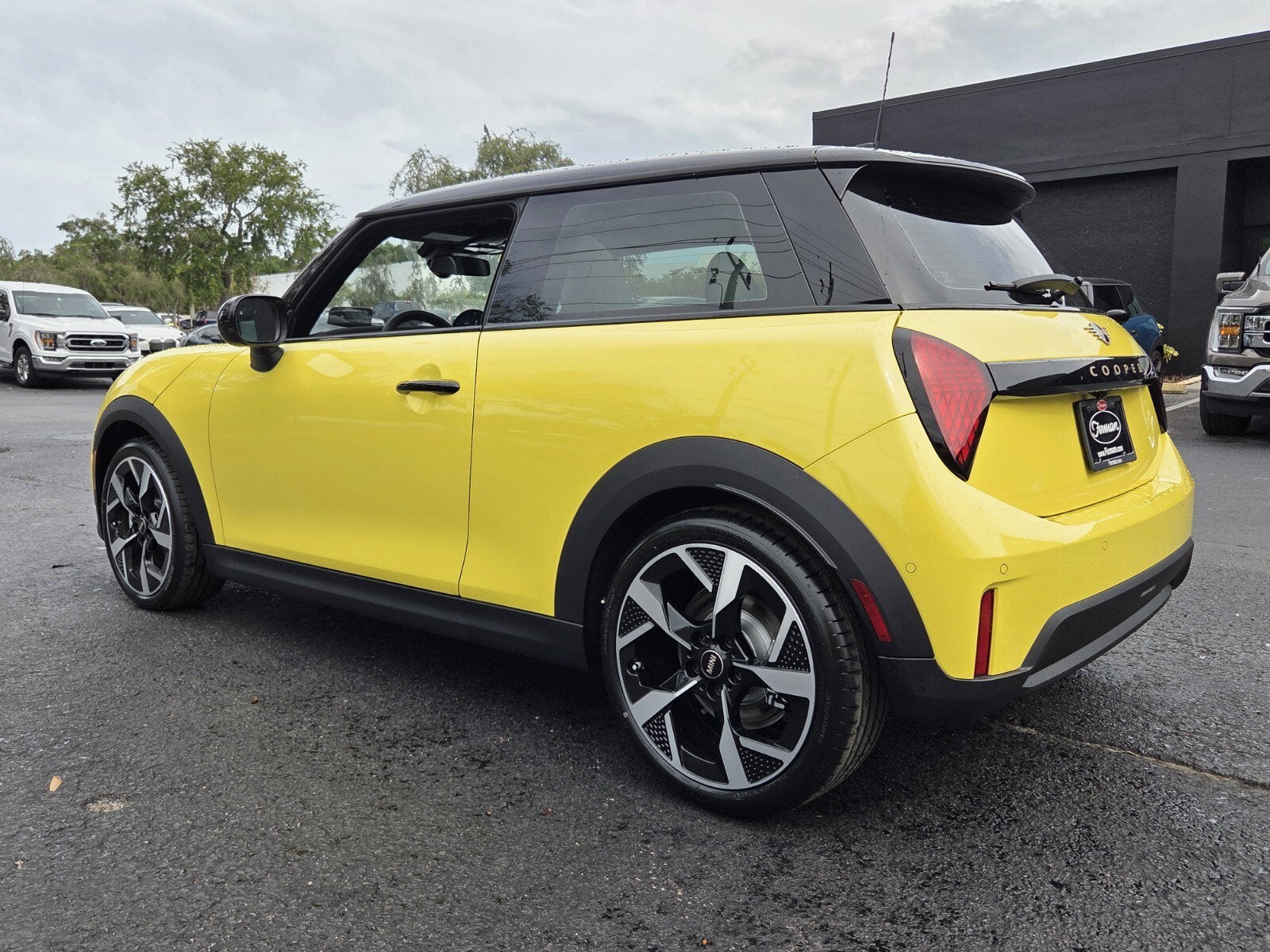 2026 MINI 2 DOOR Cooper Oxford Edition