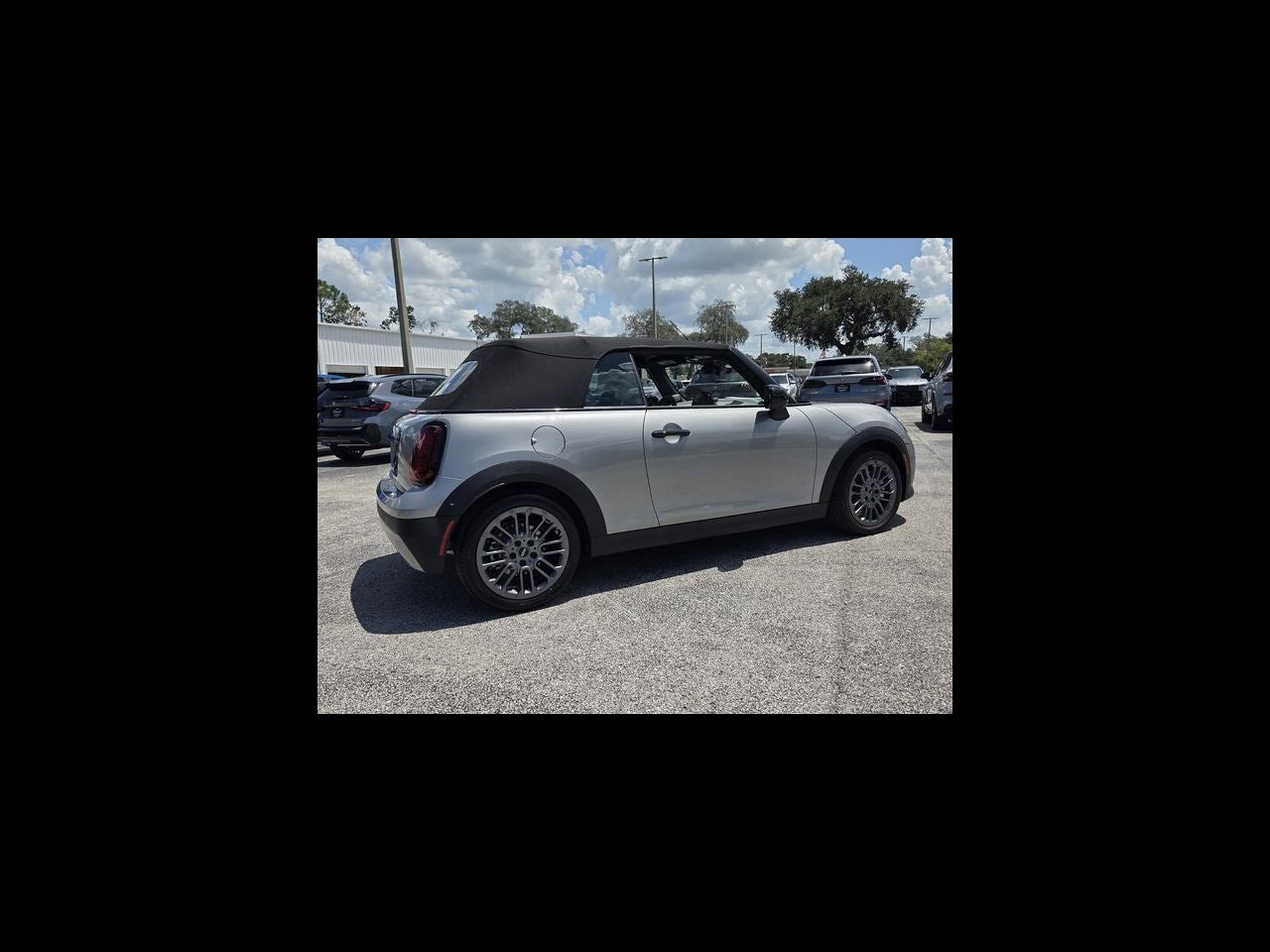 2026 MINI CONVERTIBLE ICONIC