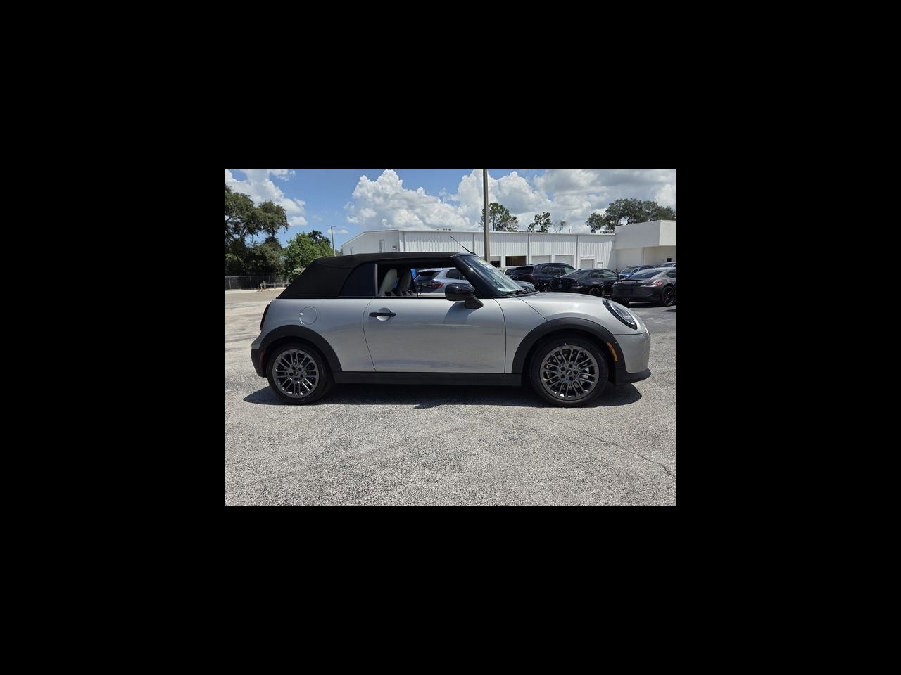 2026 MINI CONVERTIBLE ICONIC