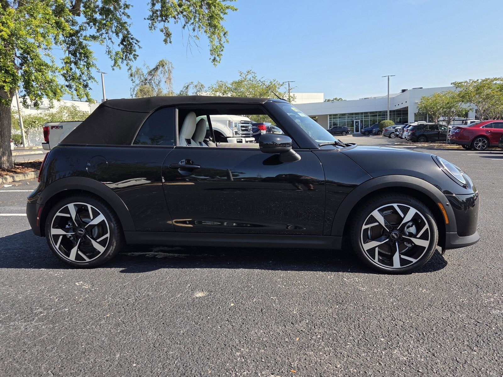 2026 MINI CONVERTIBLE SIGNATURE PLUS
