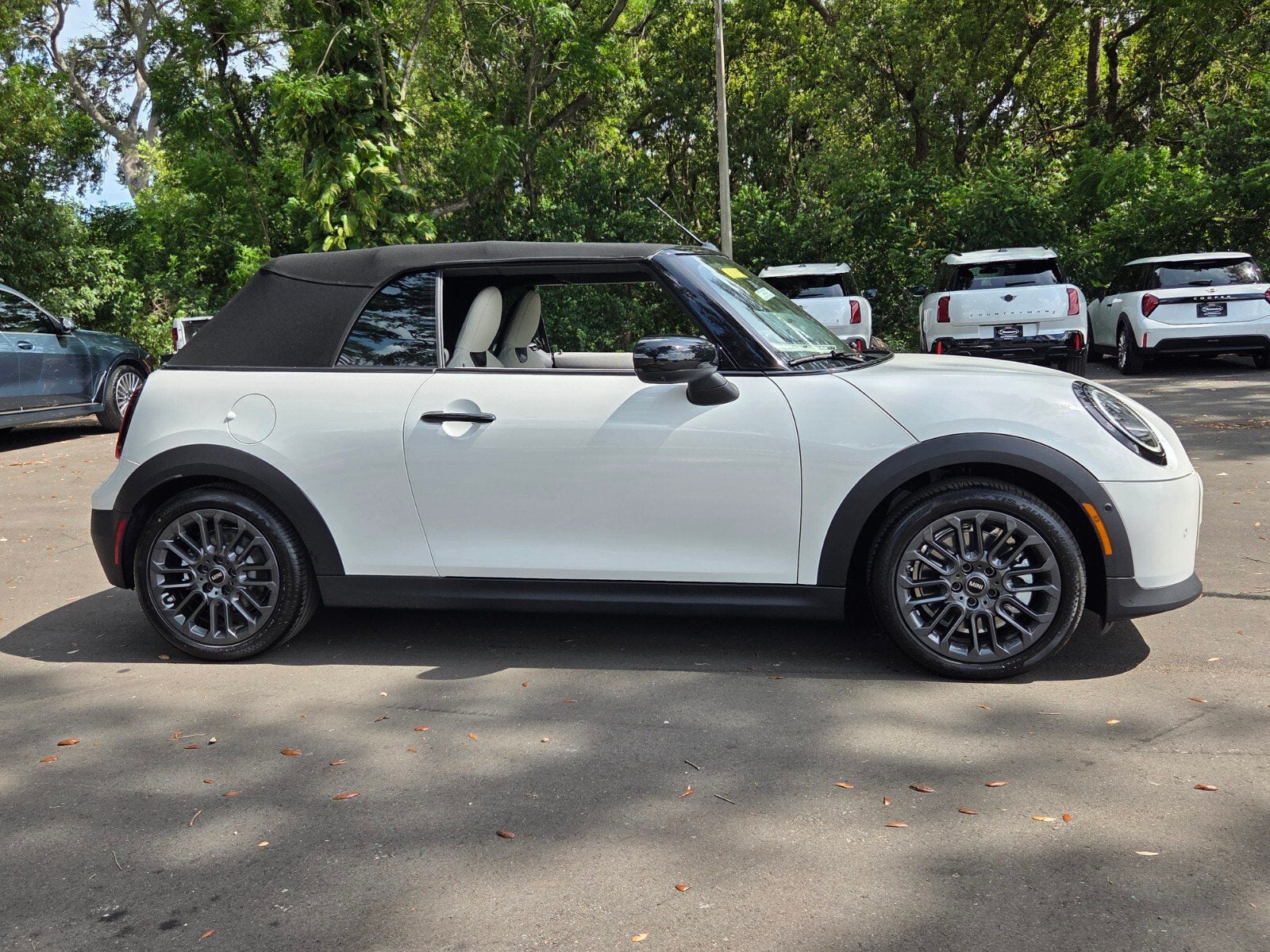 2026 MINI CONVERTIBLE ICONIC