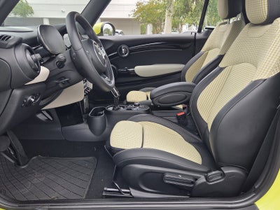 2022 MINI CONVERTIBLE ICONIC