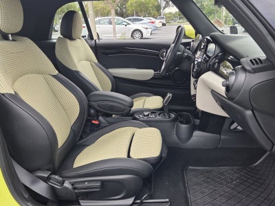 2022 MINI CONVERTIBLE ICONIC