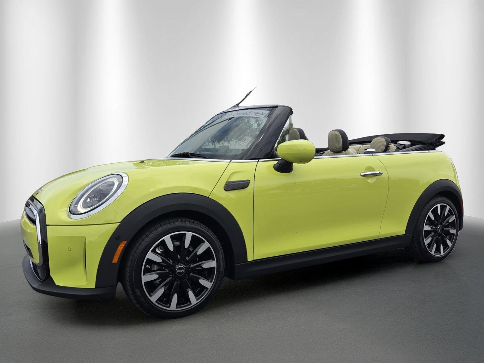2022 MINI CONVERTIBLE ICONIC