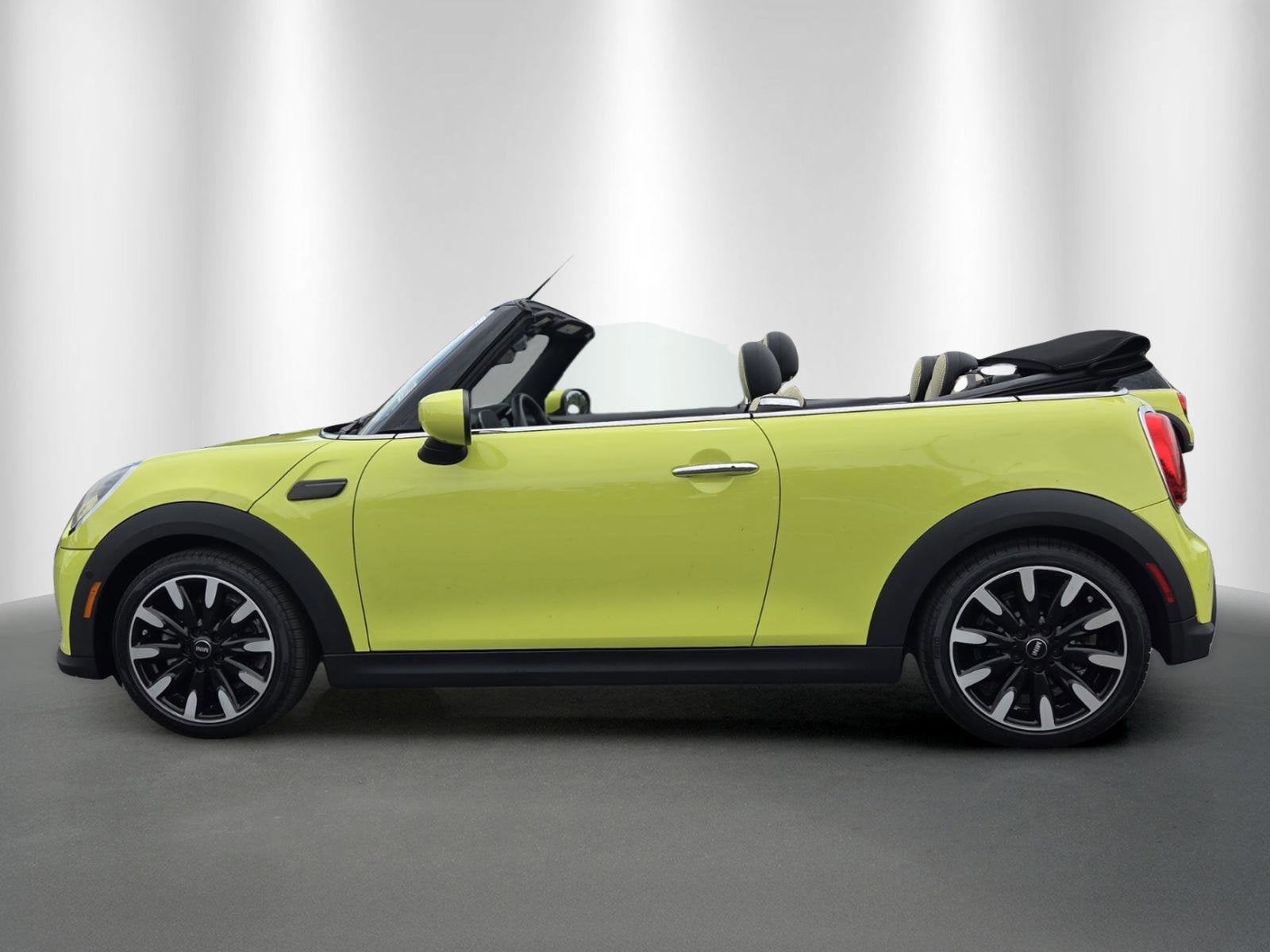 2022 MINI CONVERTIBLE ICONIC
