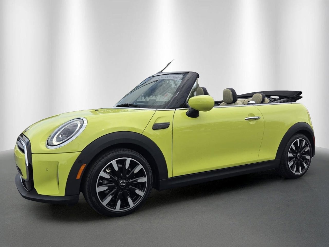 2022 MINI CONVERTIBLE ICONIC