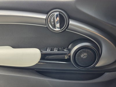 2022 MINI CONVERTIBLE ICONIC