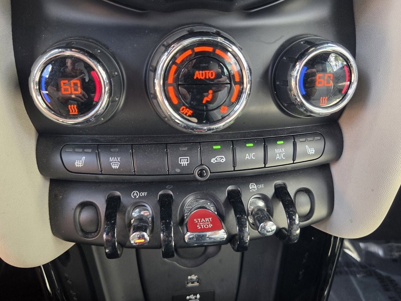 2022 MINI CONVERTIBLE ICONIC